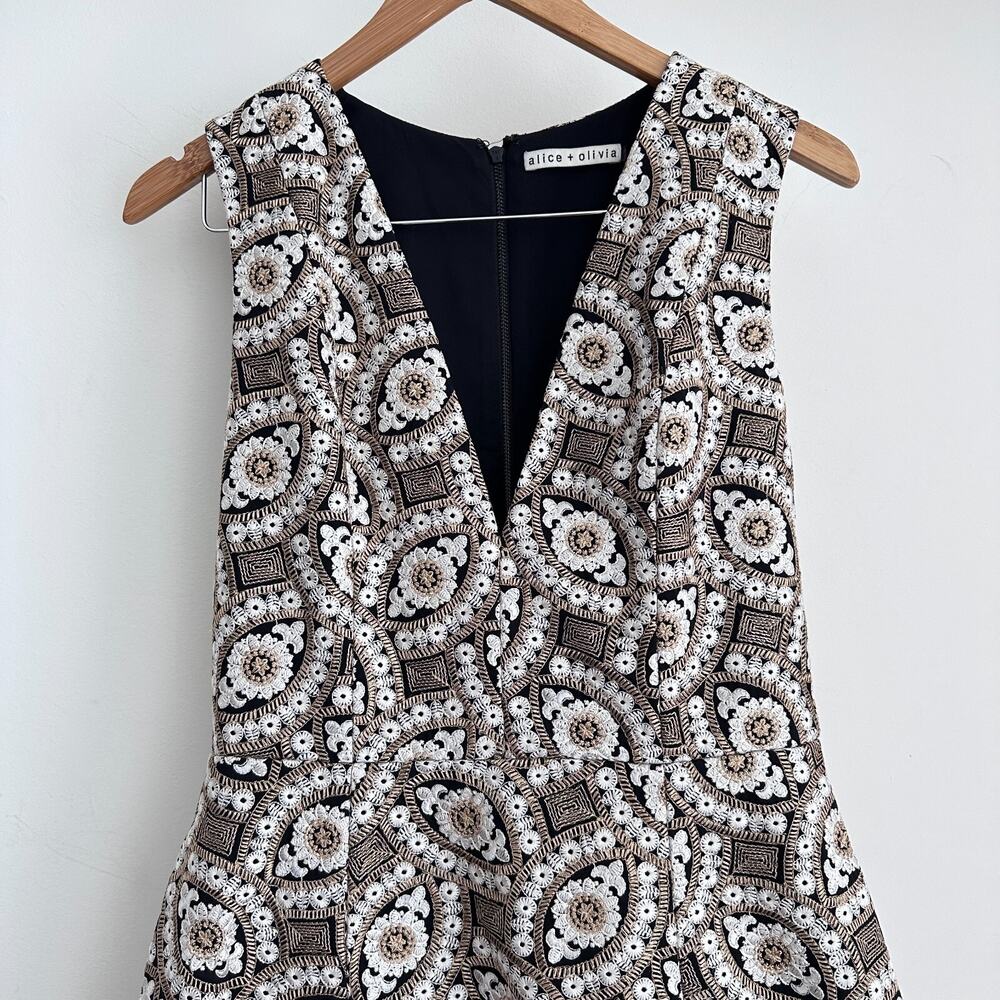 Alice + Olivia Mini Dress 6 Gold Embroidered Patty Tapestry 60s Style Retro Glam - Picture 2 of 16